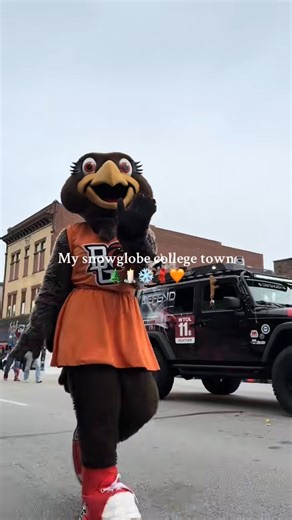 We're only a week away from one of Bowling Green’s most magical traditions!🎁🎶 Get into the holiday spirit with the #BGSU community at the 70th Annual BG Holiday Parade, a festive celebration in one of America’s best college towns! 📅 Saturday, Nov. 22 at 10 a.m. 📍 Downtown Bowling Green | Bowling Green State University
