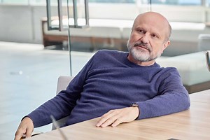 Suits LA Guest Star Enrico Colantoni on Bringing Levity and His Love for Galaxy Quest