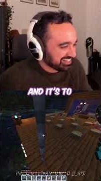 Squeex Stunlocks Fuslie With Pole Dance In Minecraft 😭🕺 #shorts