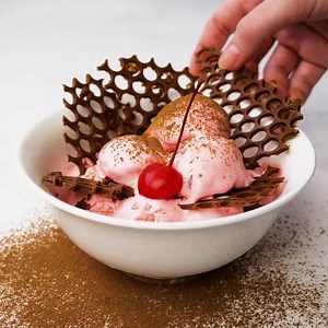 2.4M views · 10K reactions | Easy chocolate tutorials and tricks.  | 5-Minute Crafts | Facebook