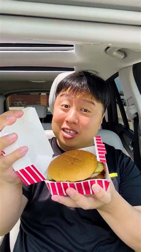 Trying Freddy’s Frozen Custard and Steakburgers for a Food Review! How does it taste? #Freddys #freddyssteakburger #fastfood #fastfoodlife #fastfoodreview #mukbang #mukbangeatingshow #foodreview #foodcritic #waynedang | Wayne Dang