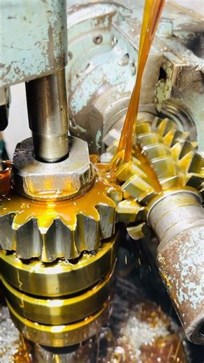 7 module spur gear cutting on hobbing machine #ghaniengineeringwork