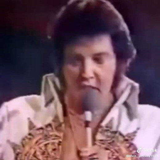 Elvis Presley’s 1977 ‘Unchained Melody’ — Heartbreaking Rapid City Rendition