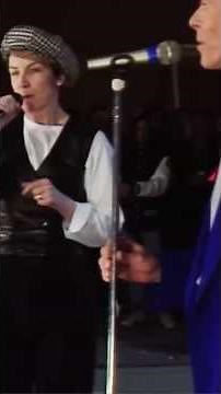 David Bowie & Annie Lennox sing Under Pressure rehearsals for Freddie Mercury Tribute Concert pt1