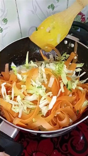 Got Cabbage, Carrots, & Eggs? Make This Easy Stir-Fry! ✨ #shorts