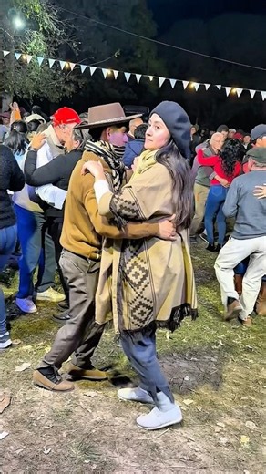 The gauchos of our #Argentina dance so beautifully to the rhythm of #cumbia