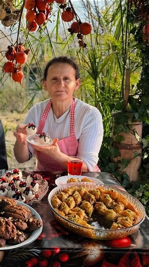 Golden Pistachio Baklava 🍯💚 – The Ultimate Village Dessert Experience 🏡 | Albanian Village Life
