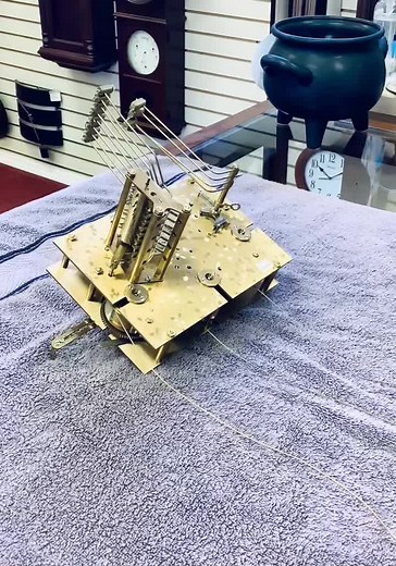 Suspension springs are a very common fix, especially with Grandfather clocks and heavier pendulums. It’s why every horologist advises removing the pendulum when transporting the clock! #householdname #suspensionspring #mechanical #insandouts #clockworkings #clockrepair #localbusiness #smallbusiness #spreadthejoy #learningnewthings #horologynerds #horologysociety #horologysociety #clockspring