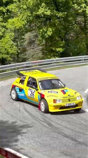 😱 MAÎTRISE TOTALE 😮‍🔥 Cette Peugeot 205 est incroyable en spéciale