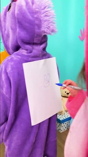 🎨 Back Drawing Challenge! Can You Feel and Guess It Right? 🧒❓