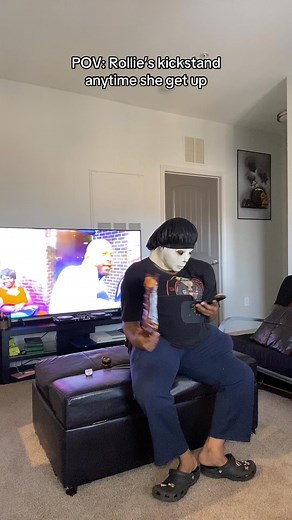 Baby rollies feet is her worst enemy! 😂Lol #zeusnetwork #rollie #rolliepolliesnackmealz #fypシ #baddiesmidwest #funnyvideos | Mikeyonna Myers