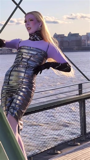 Darlings, the wind nearly carried me away, but we pushed through and managed to serve a little glamour still! Video - Wfthackerphoto Dress - @Georgia Hardinge Shirt - @We Love Colors Shoes - @o2monde Makeup - @Mehron Makeup CreamBlend Stick in Pastel Purple @Blend Bunny Cosmetics x @Ellis_Atlantis Ellis palette @adeptcosmetics Cyborg palette @Trixie Cosmetics Back the Fuchsia cheek palette #AlienMermaidBarbie #alienencounters #newyorkcity #nyc #newyorkcity glamour girl love yourself express your