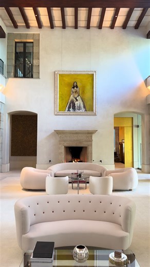 When an estate surpasses architecture and design, it becomes a work of art. Mapleton Dr, Holmby Hills 9 bed | 14 bath | 26,522 SF | $59,900,000 Listed by Tomer Fridman @drew.fenton @carlgambino.realestate