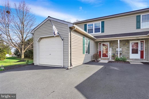 336 Deerfield Dr, Mount Joy, PA 17552 - MLS PALA2084870 - Coldwell Banker