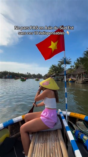 Gaïa | Voyages ✈️ on Instagram: "Enregistre ce TikTok pour ne rien oublier quand tu feras ton sac ! 1. Plusieurs cartes bancaires Ne jamais partir en dépendant d’une seule carte. Entre les pertes, les blocages ou les distributeurs qui avalent ta carte, en avoir plusieurs peut clairement te sauver la mise. 2. Sacs de compression Prendre ces sacs de compartiments m’a clairement sauvé la vie en Asie. Ça te permet de gagner énormément de place dans ton sac et de le garder toujours très bien rangé. 3