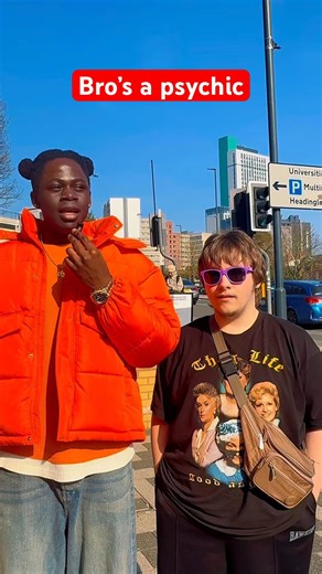 How would you survive a zombie apocalypse? #viral #zombie