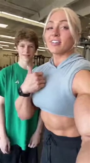 #woman #musclegirl #flex #femalemuscle #strong