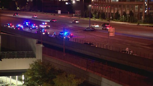 Crash sends 6 to hospital, causes I-25 closure south of Denver