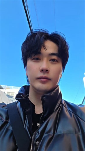 Stunning Winter Snowfall: A Beautiful Scene