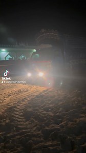 1. “پاکستان کے ڈیری فارمرز کے لیے سنہری موقع! آسٹریلیا سے امپورٹڈ پیور ہولسٹین فریزین، فریشلی کالفڈ اور ملکنگ پریگننٹ گائیں دستیاب!” 2. “اپنی پسند کا بہترین جانور منتخب کریں! 30 سے 40 لیٹر دودھ دینے والی امپورٹڈ HF گائیں، فرسٹ کیفر اور ملکنگ پریگننٹ اینیملز—سب کچھ ایک ہی جگہ!” 3. “ڈیری بزنس کو کامیاب بنانے کا بہترین موقع! آسٹریلین پیور HF اینیملز، اعلیٰ دودھ کی پیداوار اور بہترین جینز—اب دستیاب!” 4. “اپنی مرضی کی سیلیکشن کریں! چاہے 30 لیٹر دینے والی فریشلی کالفڈ ہیفر ہو یا 40 لیٹر دینے والی ملکن