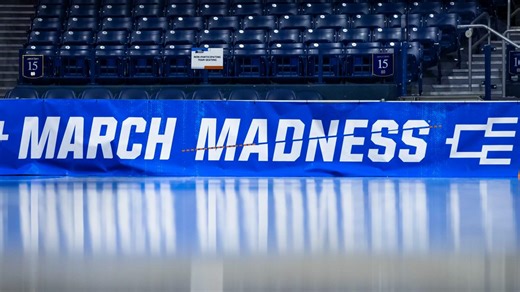 Here's how many perfect March Madness brackets remain