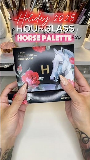 NEW! Hourglass Holiday 2025 Horse Palette 🐴 Unboxing + Swatches