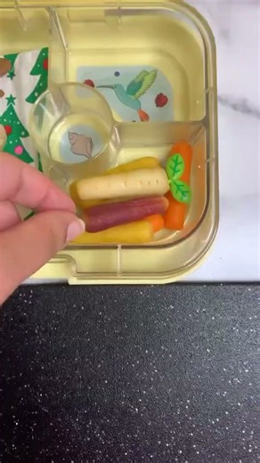 Among Us sandwich school lunch Christmas fun & easy lunch box #Shorts #kidslunch #schoollunchideas