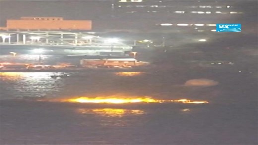 Japan: Fire during fireworks show forces five men into the sea