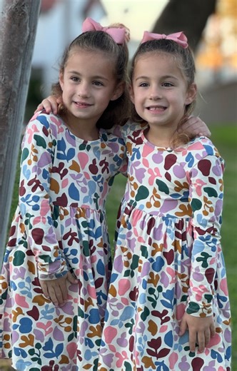 Kristen Fox | Twin Mom on Instagram: "Counting down my top 5 videos of 2025….coming in at #5. This was the first twin swap of the school year but definitely not the last #top5 #identicaltwins #twinsswitchingplaces"