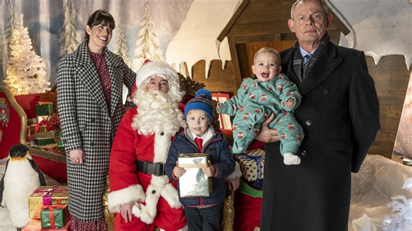 Doc Martin fans horrified as GP has horror car crash in final ever episode