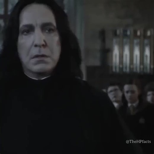 Aquele momento em que você percebe que Snape só desvia o feitiço da professora McGonagall para matar os Comensais da Morte atrás dele.