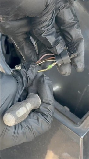 2013-2018 BMW 328i Taillight Bulb Holder Replacement ‪@ElmoMotorWorks‬