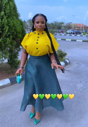 A very colorful Sunday outfit. #KACEFashionAcademy #kace #sunday #creatorsearchinsight @_agnes_k ❤️❤️
