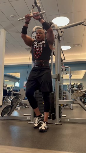 Effective Seated Row Exercise for Upper Body Strength