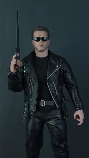 Hot Toys Terminator 2 T-800 2.0 (clean version)