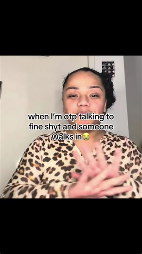 Hilarious Moment When Conversations Get Interrupted