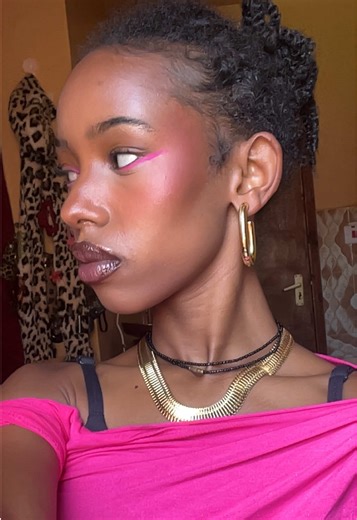 Feminine Makeup Tutorial: Blending Techniques & Tips