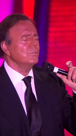 Julio Iglesias - Caruso: Live Performance Highlights