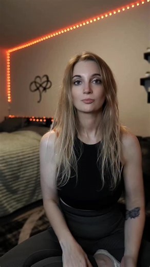 Self-care for Lipedema isn’t just about what you do — it’s about how you live. 🌿 Reducing inflammation starts with small daily choices: ✨ Nourish your body with anti-inflammatory foods 😴 Prioritize proper sleep and rest 💉 Microdose your GLP-1 medication consistently (if prescribed) 🌸 Add gentle supplements like bromelain to support lymph flow 🕯️ Create a calm, safe, and peaceful space — your nervous system feels what your environment holds 🧹 Keep your surroundings clean to reduce stress an