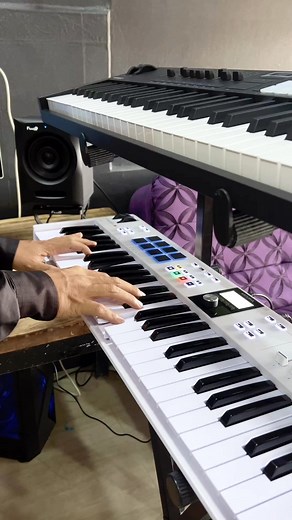 Arturia KeyLab Essential 61 MK3 - white color 🎹 thank you brother #midicontroller #midikeyboard #arturia #makingbeat #musicproducer | 101 Soundscape