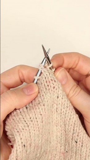 How to work a neater SSK left leaning decrease #knittingtutorials #knitting