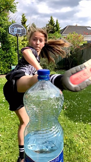 ＴＡＪＵＳ ＫＲＵＭＩＮＩＳ on Instagram: "Precision 🎯 #taekwondo #muaythai #trainhard #muaythai #karate #fitlife #athlete #gymnastics #fighter #kickboxing #martialarts #martialartist #lithuania #lithuanian #lietuva #ireland #mixedmartialarts #training #kbi #gymkids"