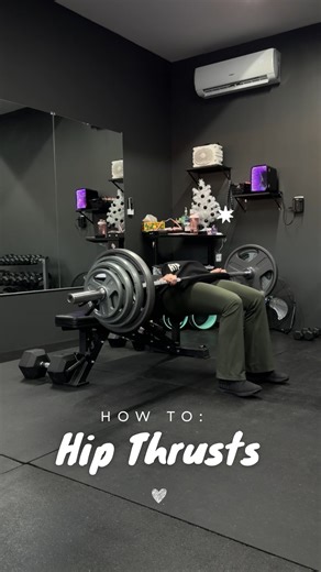 Jess Guinan on Instagram: "breaking down the form for hip thrusts 💫 also, I know that there are a shit ton of videos out there on form, and everyone says everyone else is doing it wrong - so if you don’t like the way that I do hip thrusts, then don’t do them like I do 🤷🏻‍♀️ #girlswholift #hipthrust #legworkout"