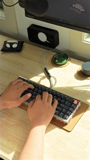 #keyboard #mechanicalkeyboard #gamingkeyboard #customkeyboard #keycaps #desksetup #switch