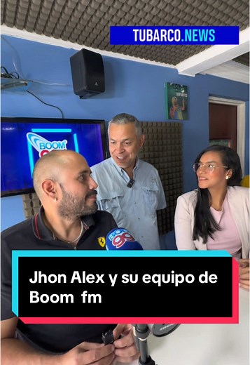 Jhon Alex y su equipo en Boom FM: Éxito y Desafíos
