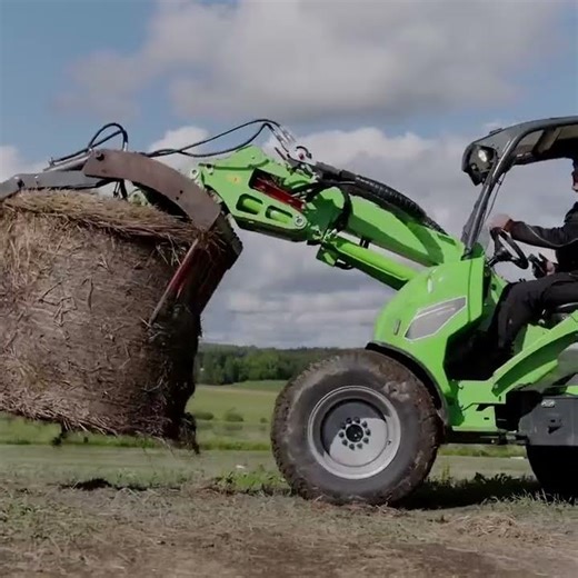 Neeed higher ift? The 855i is for you! #avant #compactloader