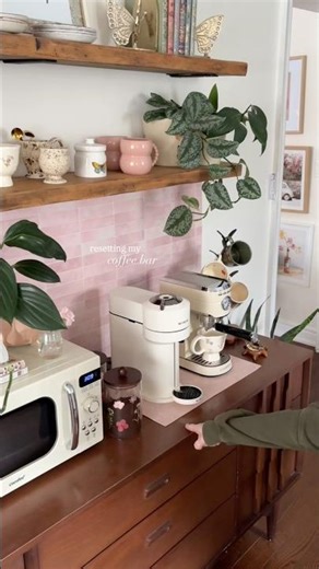 resetting my coffee bar 🙂‍↕️✨ #coffeebar #cleanwithme #kitchendesign #homedecorideas #cozyhome