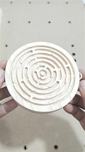 cutting a circle maze on cnc router #woodworking #cnc #craft
