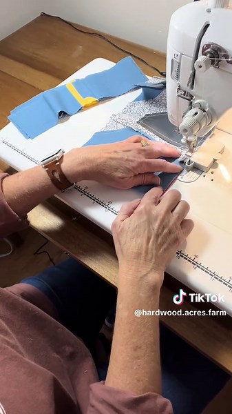 More chickens join the flock! 🐓 Stitch by stitch, this Fab Farm quilt is coming to life. 🧵 ##QuiltTok #quilt #quilting #quiltingtiktok #quiltingismytherapy