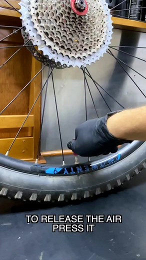 Pump up your tires effortlessly! 🚲 Check out our video on how to use the Sumart CIF-PS CO2 inflator for a quick and simple tire fill-up. 💨 #TireInflation #EasyRiding #sumartinflator | Sumart Tools